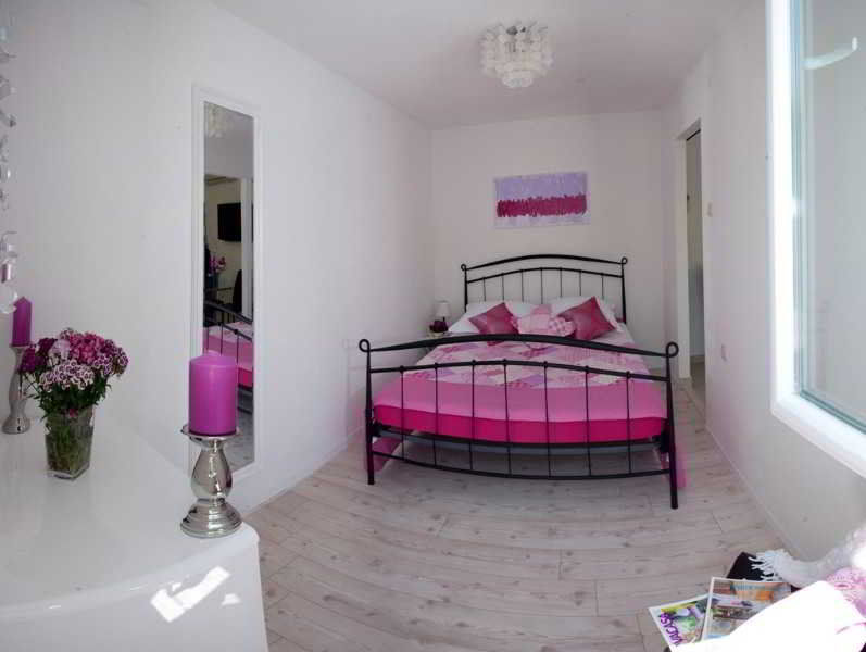 Apartment Alma Split Buitenkant foto
