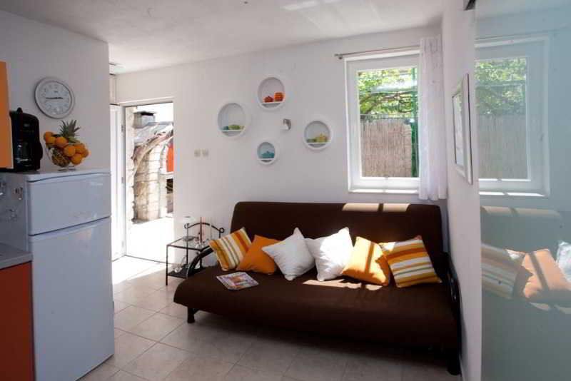 Apartment Alma Split Buitenkant foto