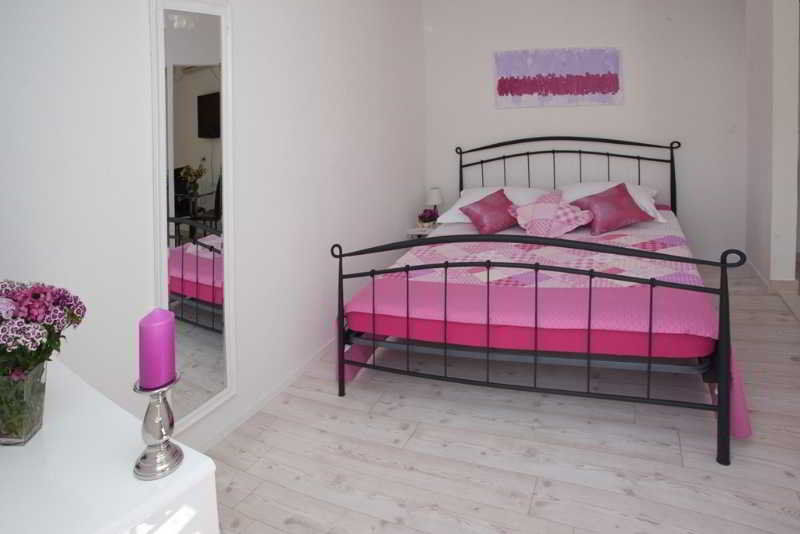Apartment Alma Split Buitenkant foto